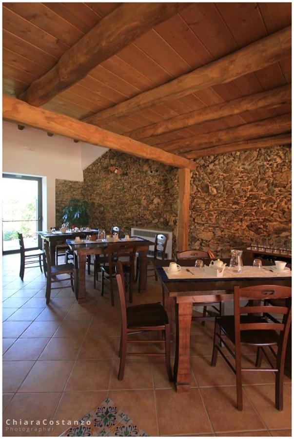 Antico Casale Bed & Breakfast Gioiosa Marea Exterior photo