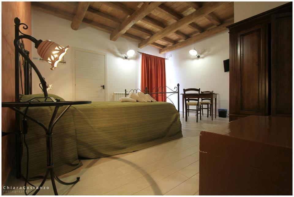 Antico Casale Bed & Breakfast Gioiosa Marea Exterior photo